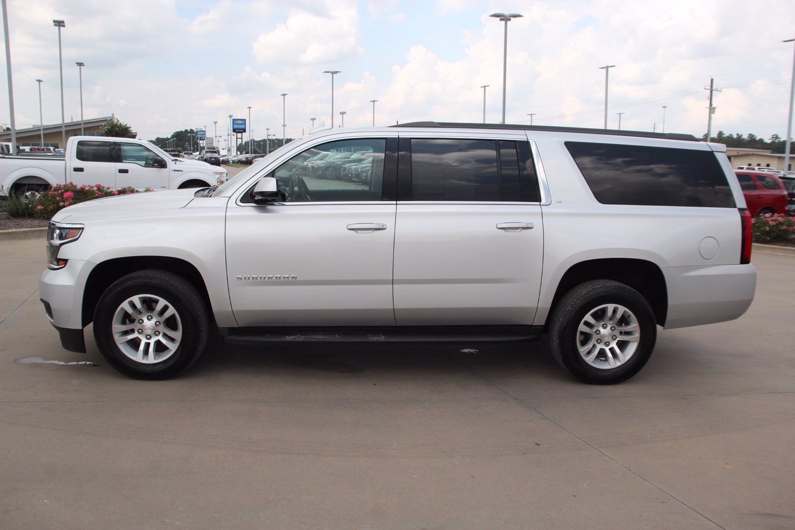 Pre-Owned 2020 Chevrolet Suburban LT SUV in Longview #10071P | Peters ...