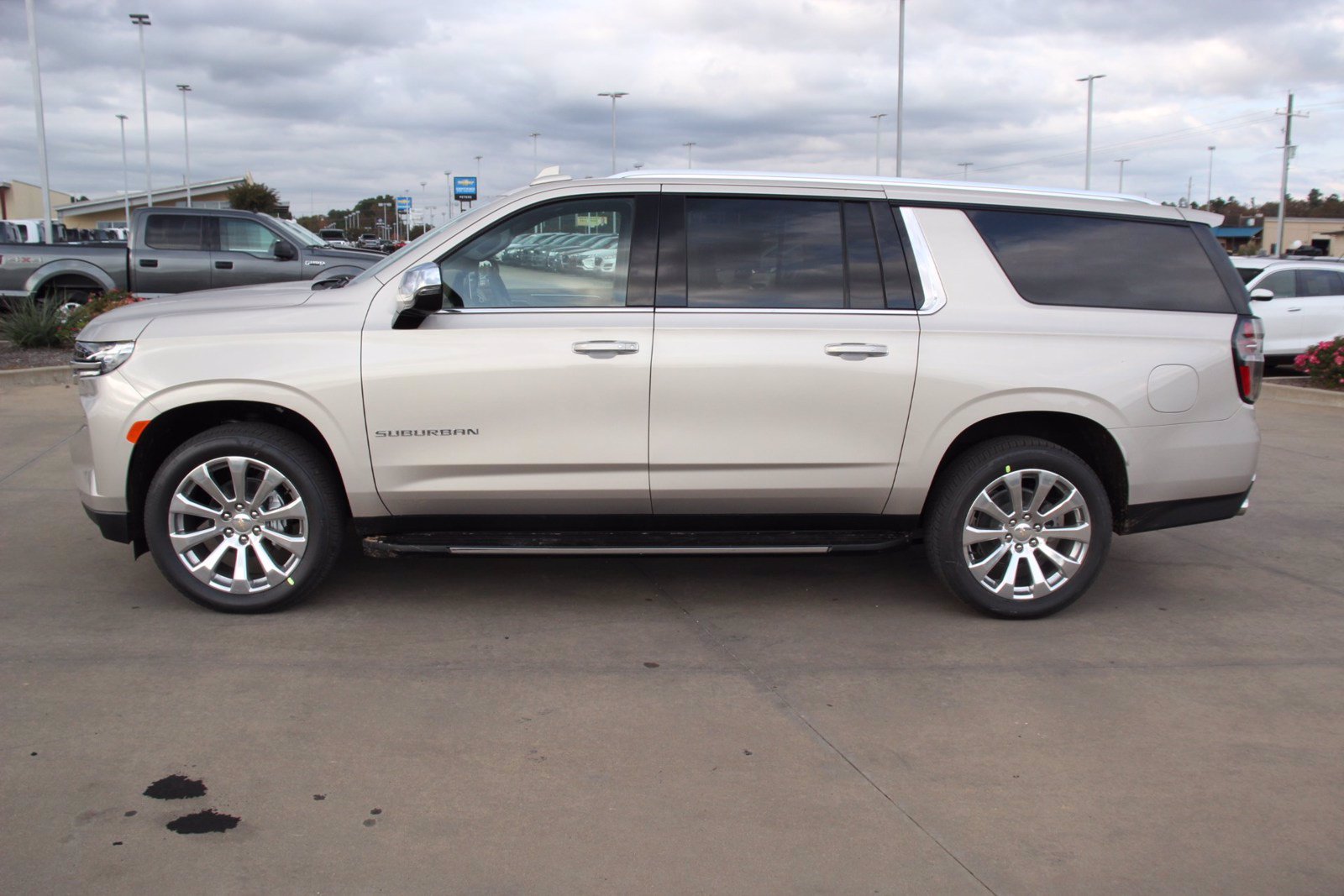 New 2021 Chevrolet Suburban Premier Suv In Longview #21c337 