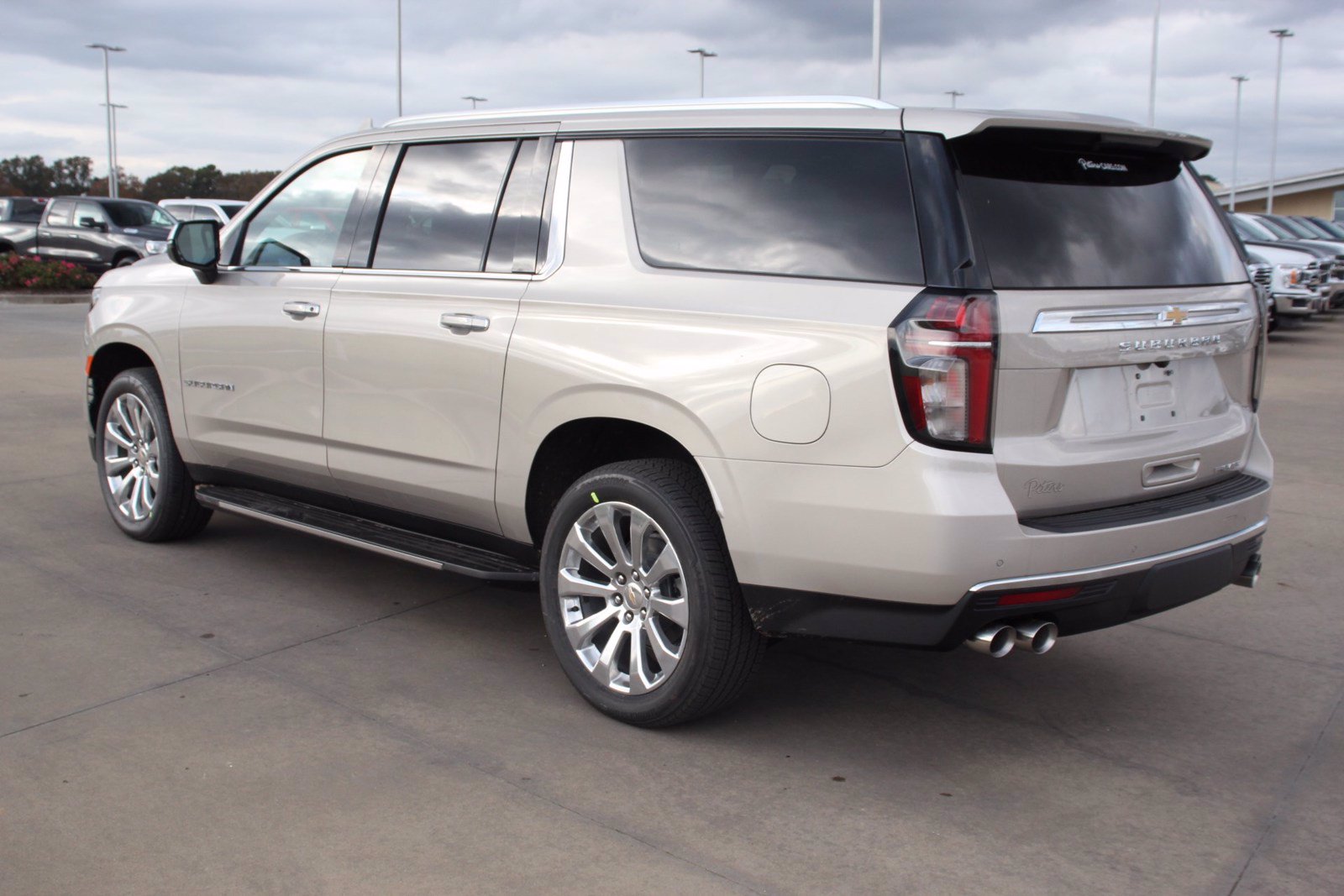 New 2021 Chevrolet Suburban Premier SUV in Longview #21C337 | Peters ...