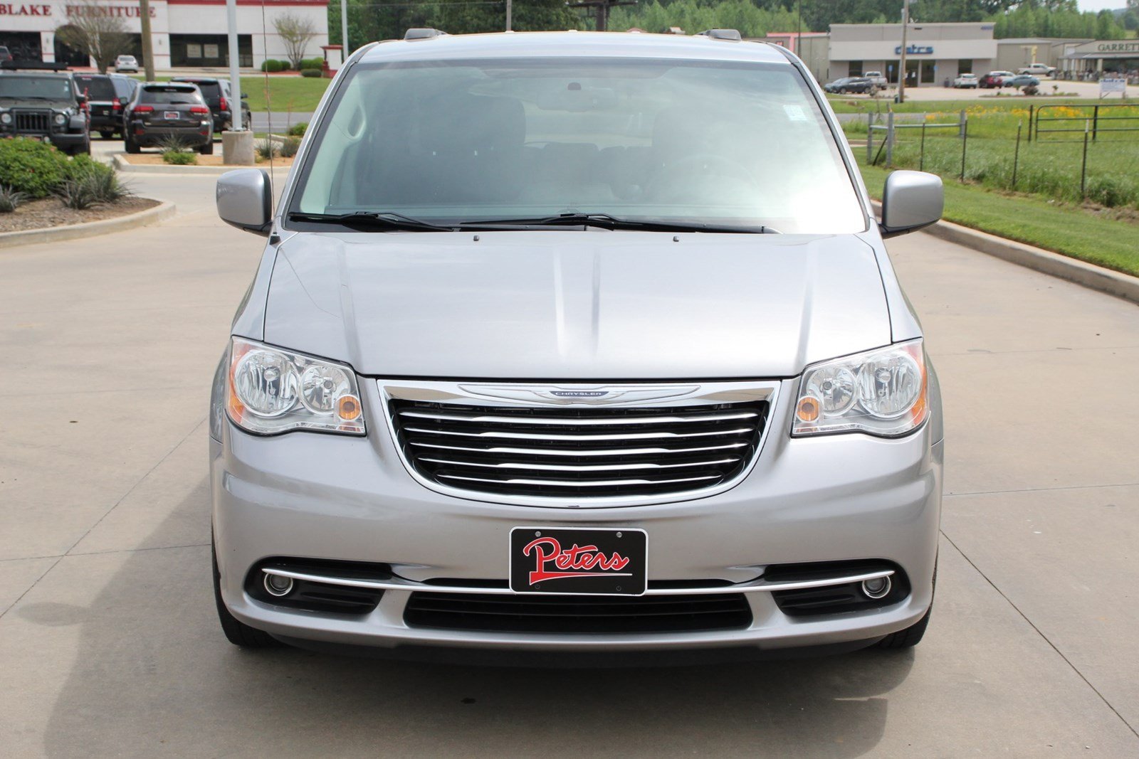 PreOwned 2015 Chrysler Town & Country Touring 4D