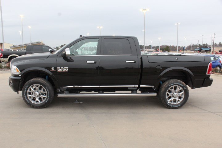 New 2018 Ram 2500 Limited Crew Cab in Longview #8D1178 | Peters ...