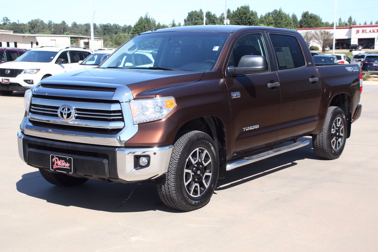 Pre-Owned 2016 Toyota Tundra SR5 4D CrewMax in Longview #20C1128A