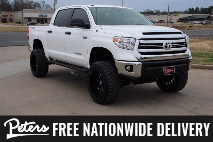 Pre-Owned 2017 Toyota Tundra SR5 4D CrewMax in Longview #9400P | Peters