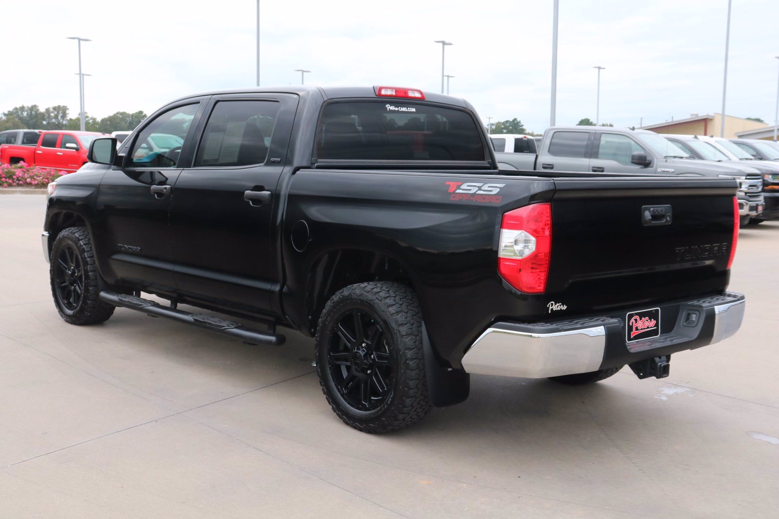 Pre-Owned 2018 Toyota Tundra SR5 4D CrewMax in Longview #20D957A